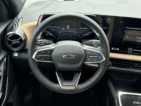 New 2026 Chevrolet Equinox ACTIV w/ Convenience Package III FWD image 25