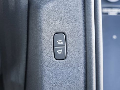 New 2025 Volvo EX90 Ultra w/ Protection Package Premier image 30