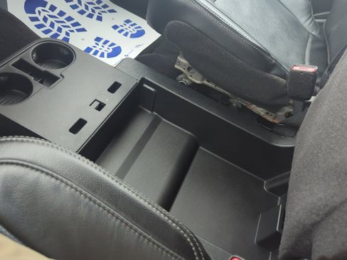 Used 2016 Ford F150 Lariat w/ Equipment Group 501A Mid image 34