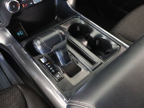 Used 2022 Ford F150 XLT w/ Equipment Group 302A High AWD/4WD image 9