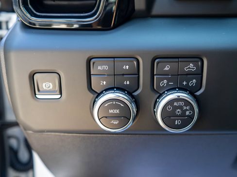 Certified 2024 GMC Sierra 1500 AT4X w/ AT4X AEV Edition AWD/4WD image 20