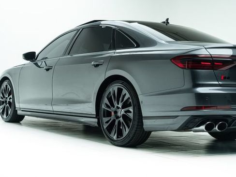 Used 2025 Audi S8 AWD/4WD image 19