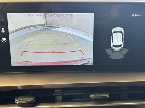 Used 2024 Kia Telluride S image 15