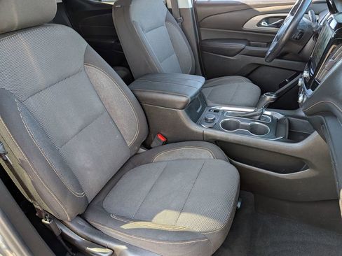Used 2018 Chevrolet Traverse LT FWD image 26