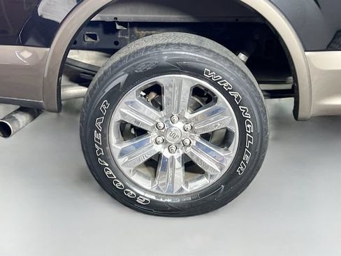 Used 2018 Ford F150 King Ranch w/ Equipment Group 601A Luxury AWD/4WD image 38