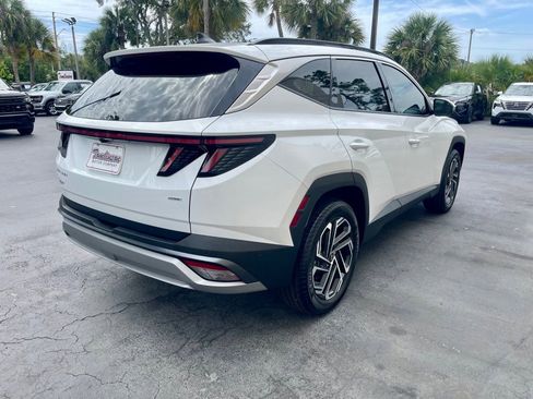 Used 2025 Hyundai Tucson Limited AWD/4WD image 6