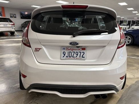 Used 2018 Ford Fiesta ST FWD image 9