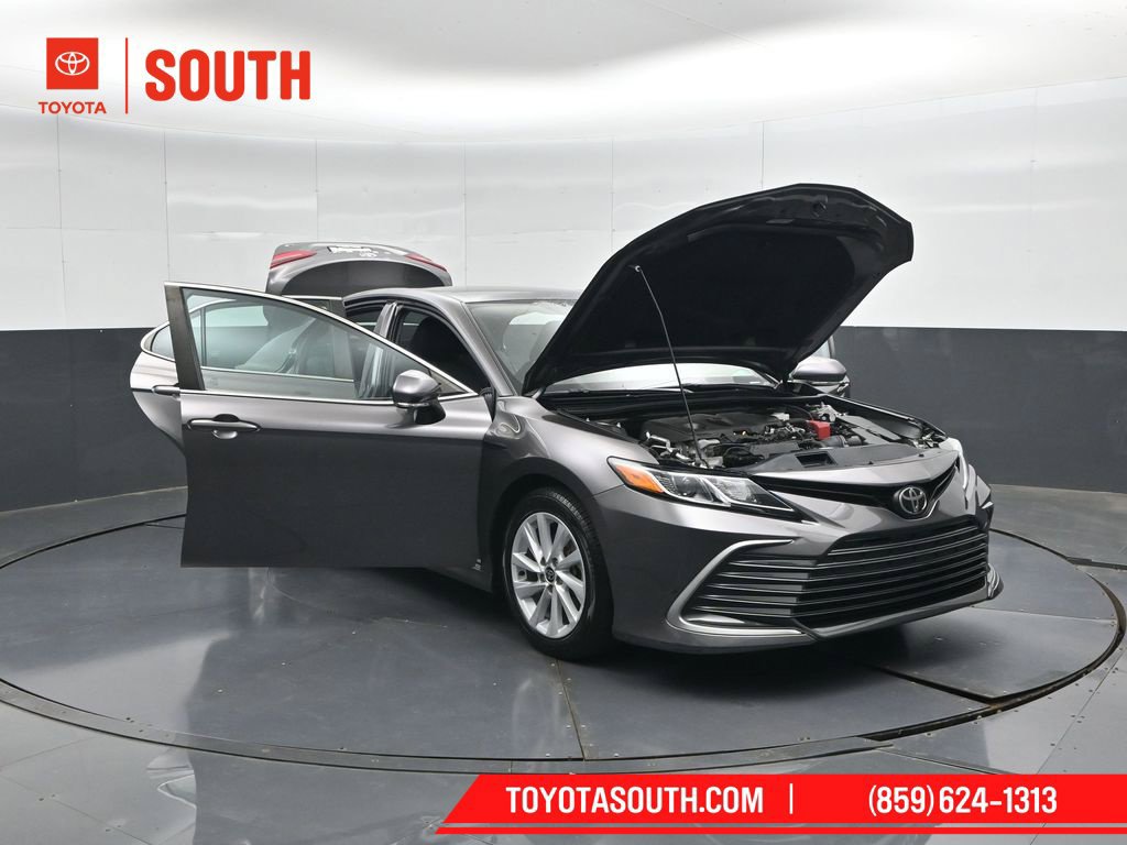 Used 2022 Toyota Camry LE FWD image 53