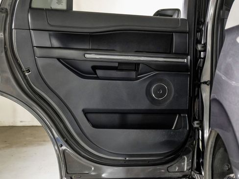 Used 2021 Ford Expedition XLT RWD image 38
