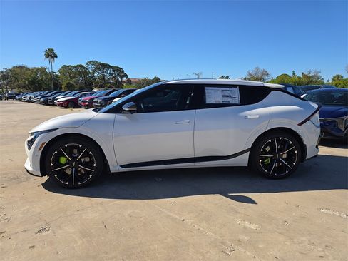 New 2025 Kia EV6 GT image 5