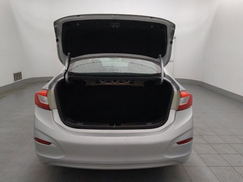 Used 2017 Chevrolet Cruze LS FWD image 29