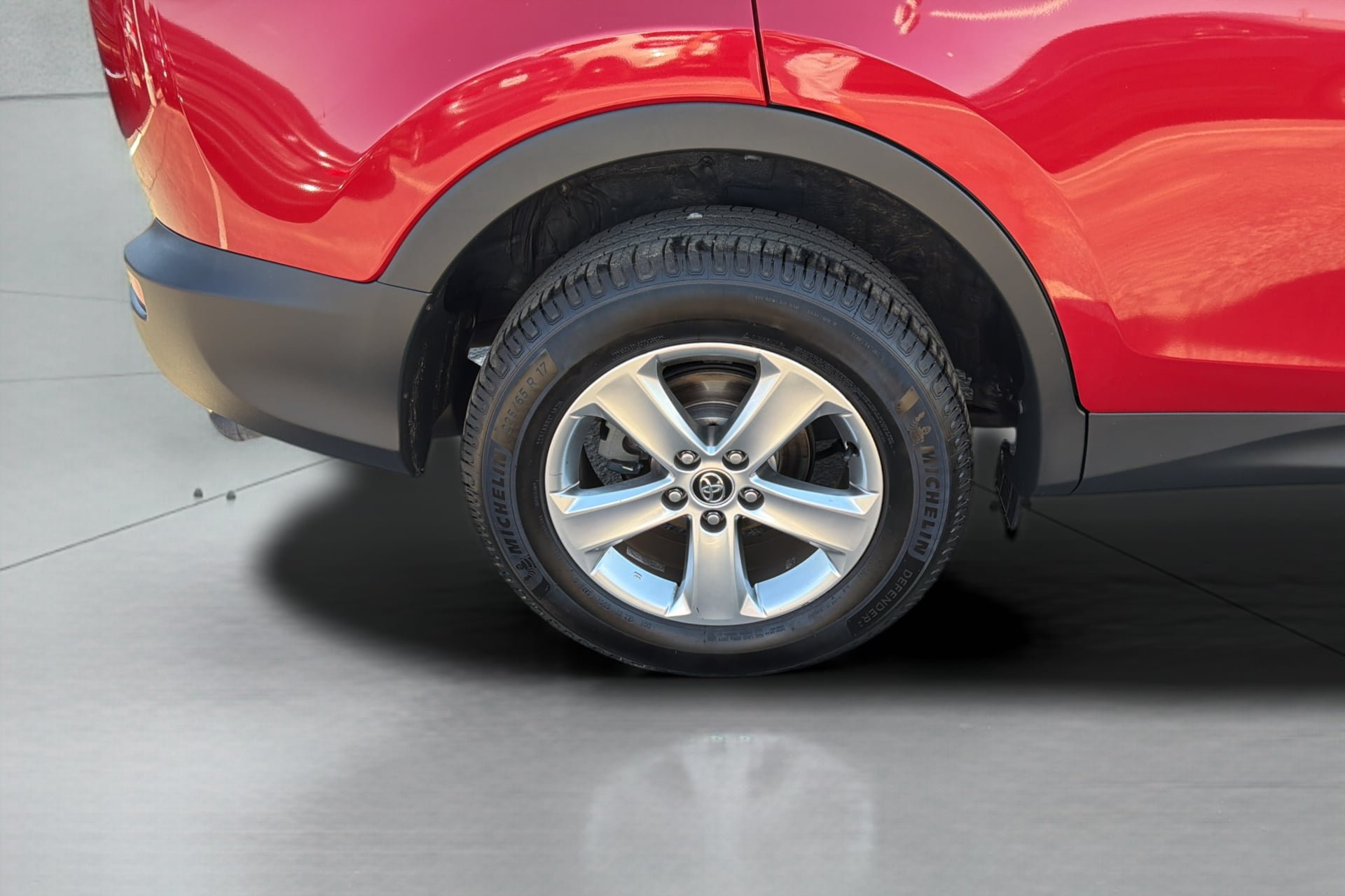 Used 2015 Toyota RAV4 XLE FWD image 35