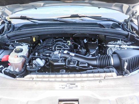 Used 2022 Jeep Grand Cherokee L Limited RWD image 27