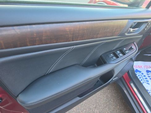 Used 2019 Subaru Outback 2.5i Limited AWD/4WD image 10