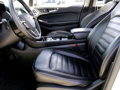 Used 2019 Ford Edge SEL w/ Equipment Group 201A FWD image 10