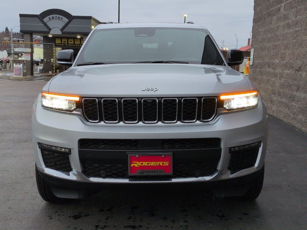 New 2025 Jeep Grand Cherokee L Limited w/ Luxury Tech Group II AWD/4WD image 2