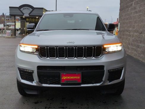 New 2025 Jeep Grand Cherokee L Limited w/ Luxury Tech Group II image 2