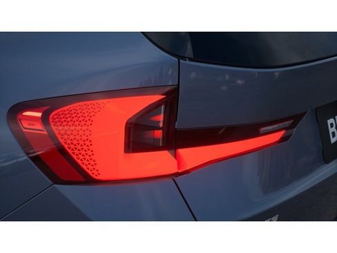 New 2026 BMW X1 xDrive28i image 8