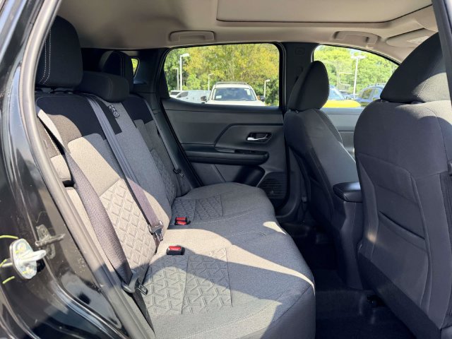 Certified 2025 Nissan Kicks SV w/ SV Premium Package AWD/4WD image 11
