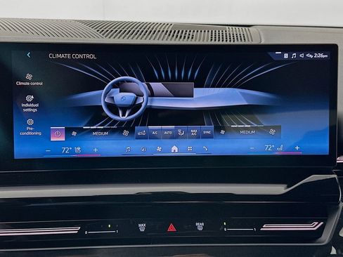 Used 2025 BMW 530i w/ M Sport Package image 16