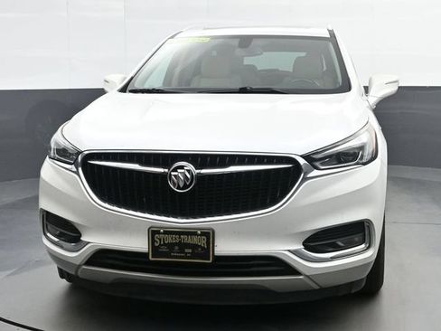 Used 2018 Buick Enclave Essence w/ Trailering Package FWD image 3