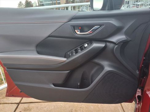 Certified 2025 Subaru Crosstrek 2.5i Limited w/ Crosstrek Mirror Package image 16