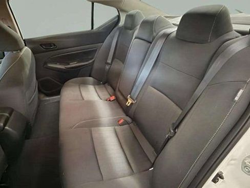 Used 2025 Nissan Altima 2.5 SV image 24