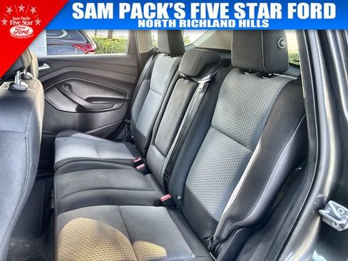 Used 2019 Ford Escape SE FWD image 30
