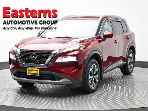 Used 2021 Nissan Rogue SV w/ Premium Package image 1