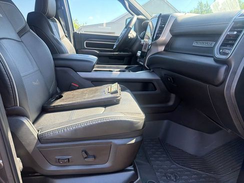 Used 2024 RAM 2500 Laramie w/ Sport Appearance Package AWD/4WD image 26