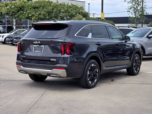 New 2026 Kia Sorento S FWD image 4