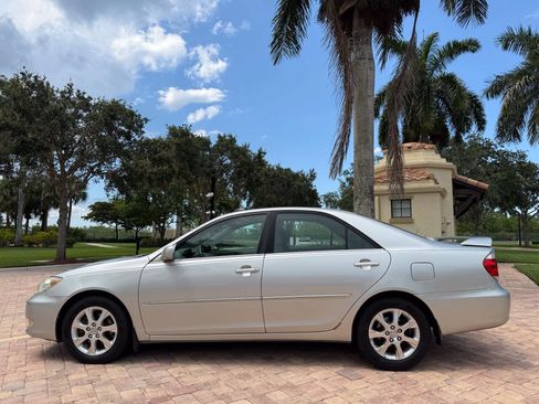 Used 2005 Toyota Camry XLE FWD image 15
