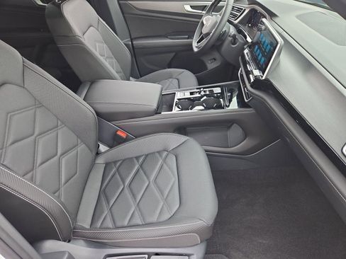 New 2026 Volkswagen Atlas Cross Sport SE AWD/4WD image 30