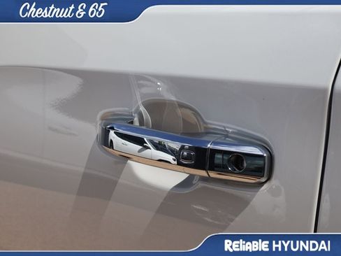 Used 2019 GMC Sierra 1500 SLT w/ SLT Premium Plus Package AWD/4WD image 20