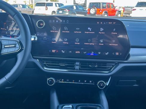 New 2026 Chevrolet Equinox EV RS image 12