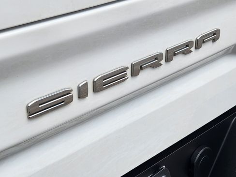 Used 2022 GMC Sierra 1500 AT4 w/ AT4 Premium Package AWD/4WD image 30