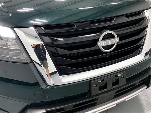 Used 2025 Nissan Pathfinder SL FWD image 34