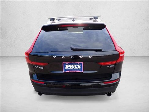 Used 2019 Volvo XC60 T5 Momentum w/ Multimedia Package AWD/4WD image 3
