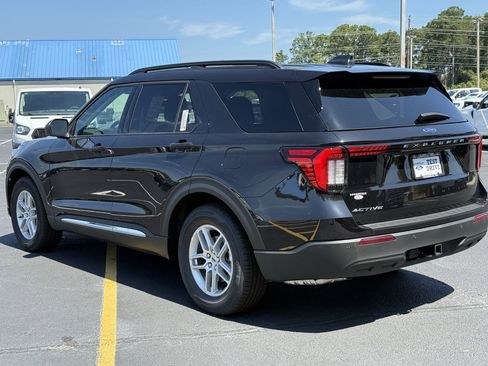 New 2025 Ford Explorer Active image 26