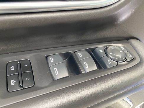 Used 2024 Chevrolet Tahoe Z71 w/ Luxury Package image 15