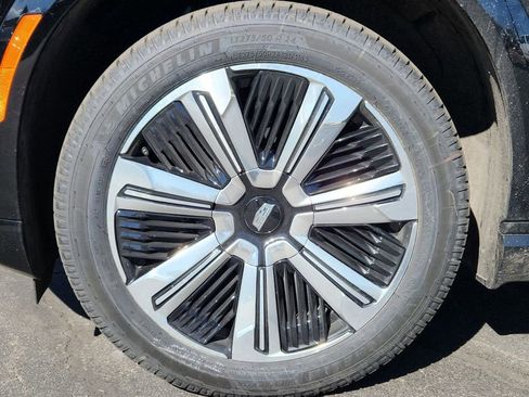 New 2025 Cadillac Escalade IQ Luxury 2 AWD/4WD image 6