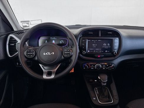 Certified 2023 Kia Soul LX FWD image 20