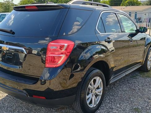 Used 2017 Chevrolet Equinox LT FWD image 3