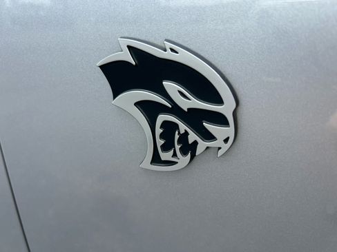 Used 2016 Dodge Challenger SRT Hellcat RWD image 25