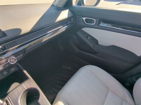 Used 2024 Honda Civic EX image 16