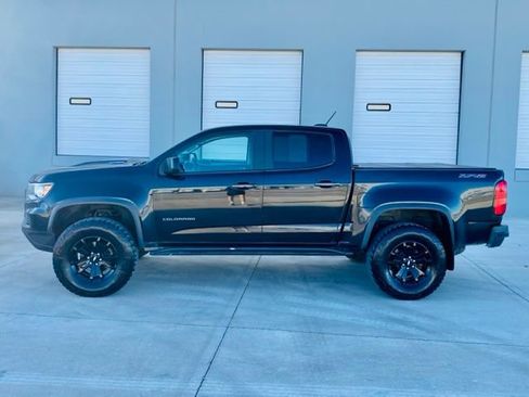 Used 2021 Chevrolet Colorado ZR2 w/ ZR2 Midnight Special Edition image 8