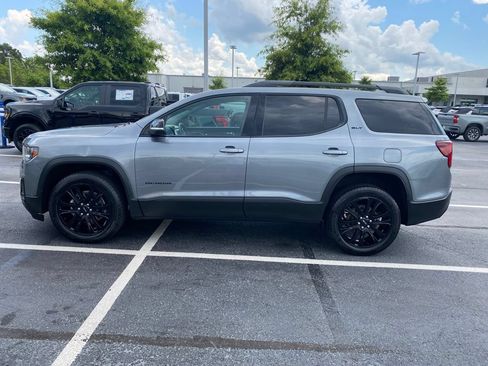 Used 2022 GMC Acadia SLT w/ Elevation Edition FWD image 4