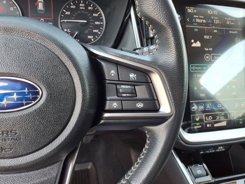 Used 2024 Subaru Outback Premium AWD/4WD image 17