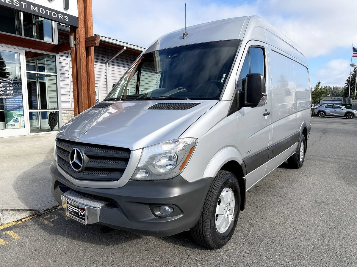 Used 2014 Mercedes-Benz Sprinter 2500 image 3