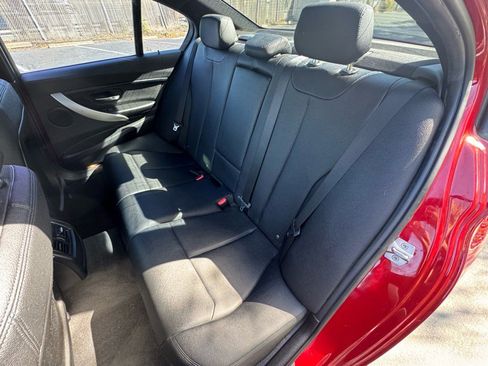 Used 2016 BMW 320i Sedan image 8